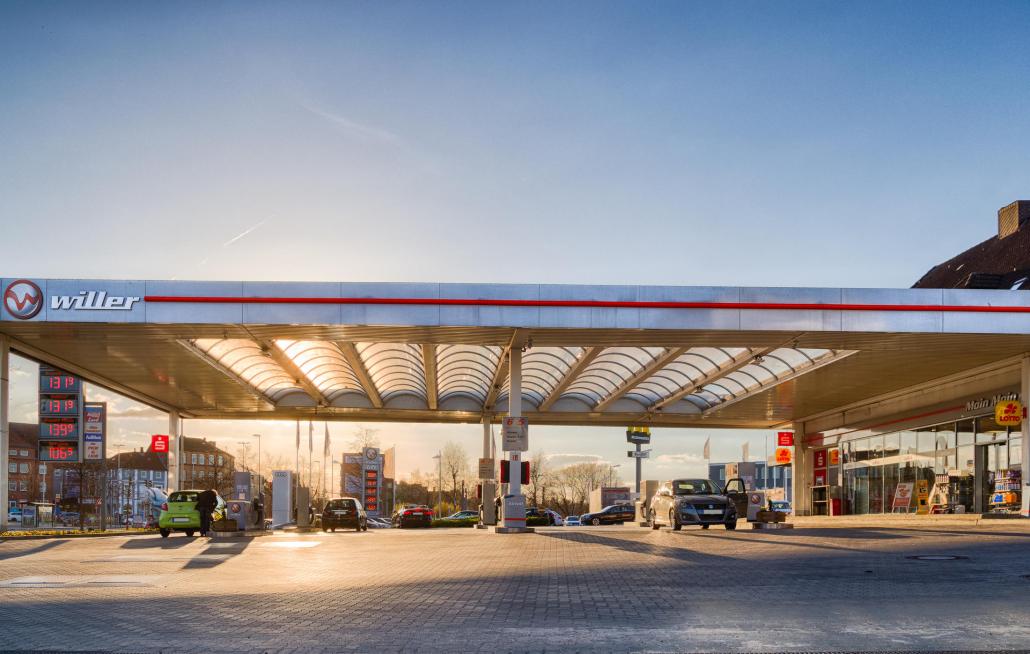 Die Tankstelle Willer in der Gutenbergstraße belohnt Treue an der Zapfsäule