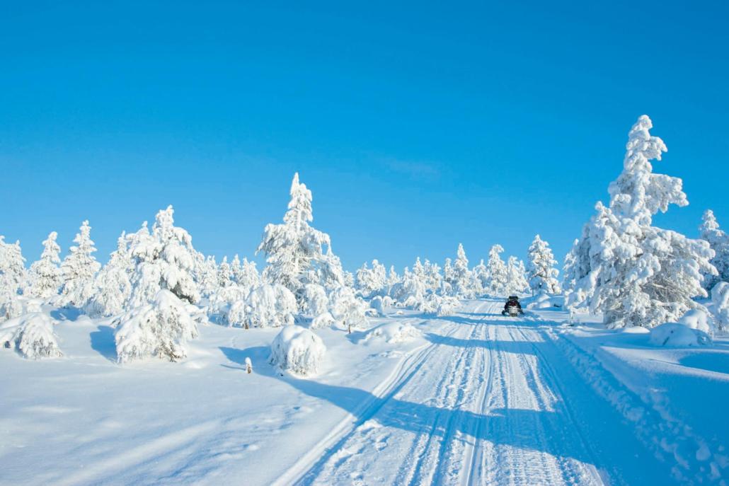 Finnland lockt mit seinen wunderschönen Schneelandschaften immer wieder zahlreiche Touristen an