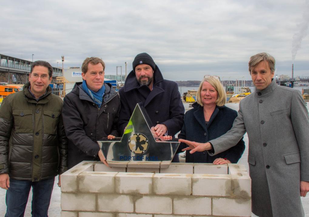 Ralf Dieter Ladwig, Ulf Kämpfer, Dirk Claus, Doris Grondke, Christoph Roselius (v. li.)

