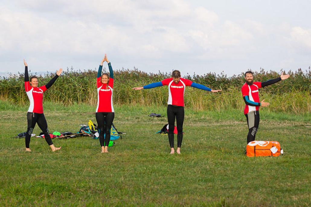 Wie gebärdet man Kitesurfen?