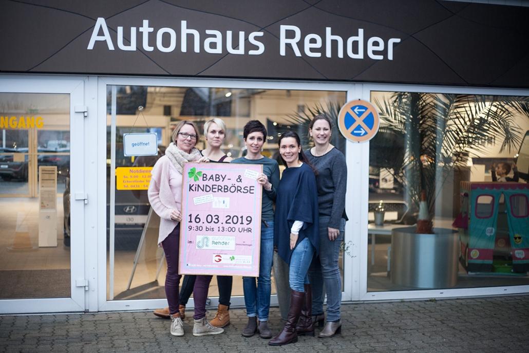 Die Köpfe hinter der KLEE-Börse (v. li.) Tina Ehlers, Ines Böhrensen, Irina Rehder, Kathleen Bläsche, Nadine Ganzenmüller (nicht auf dem Bild:
Kathrin Muschalla, Janina Latendorf)