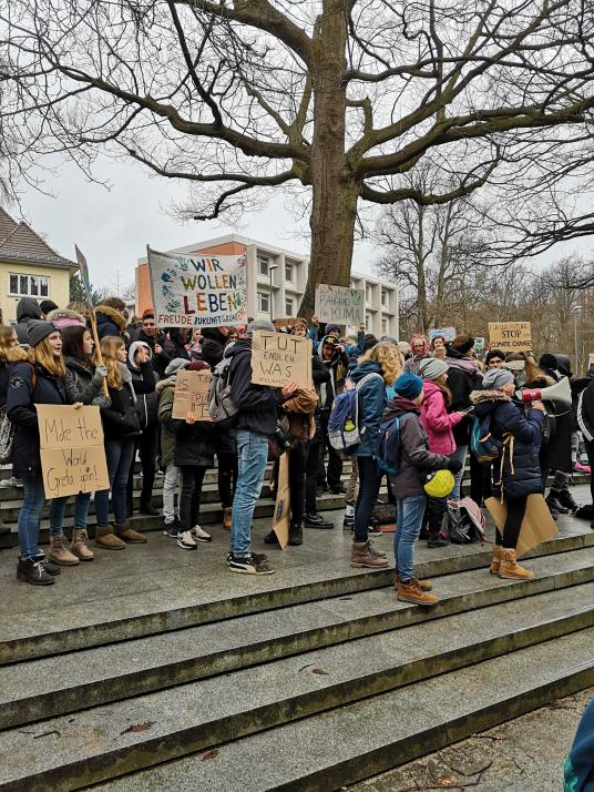 Wir wollen leben! heißt es auf den Plakaten …