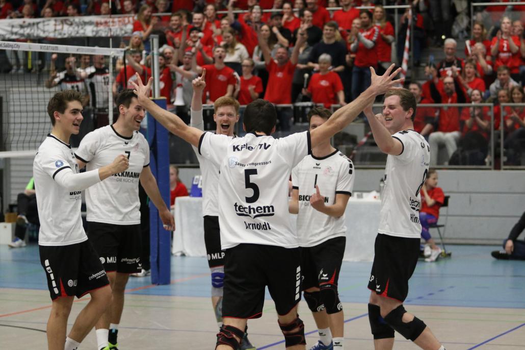 Volleyball–Adler des KTV beenden eine erfolgreiche Saison.
