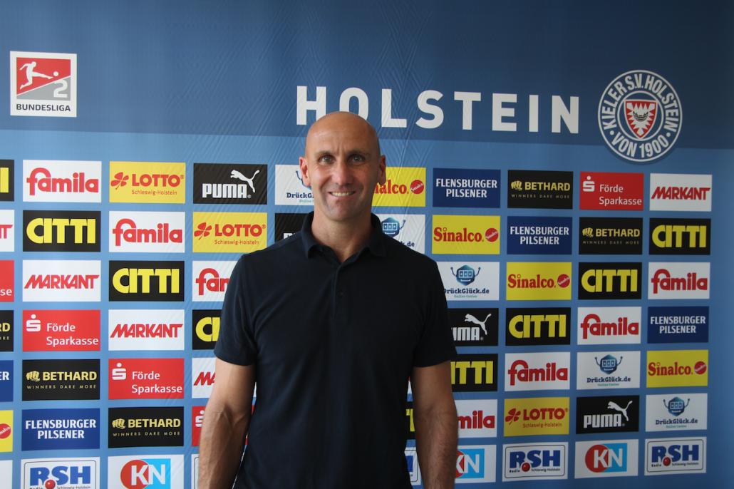 Neuer Trainer für Holstein Kiel ist da!