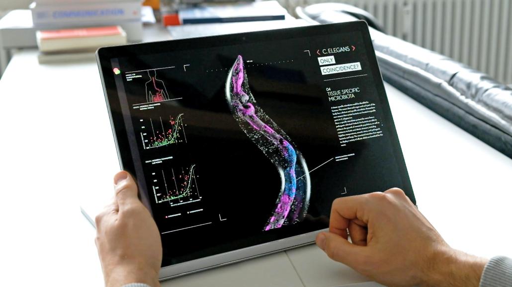 Für unterwegs: Die Inhalte des Scientific Posters lassen sich auch auf dem Tablet abrufen