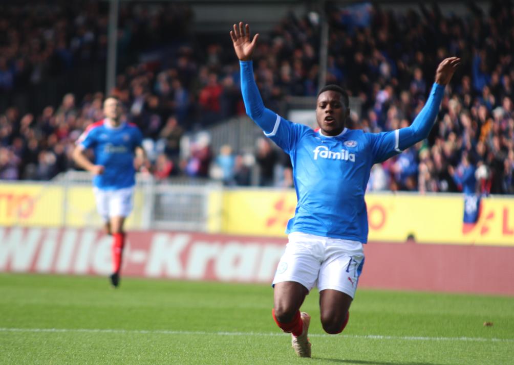 Makana Baku traf in der 17. Spielminute zur 1:0 Führung