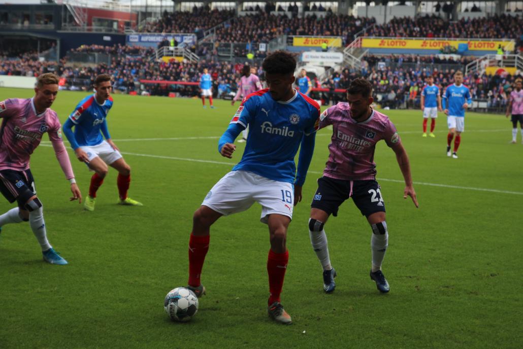 Holstein Kiel bleibt ungeschlagen