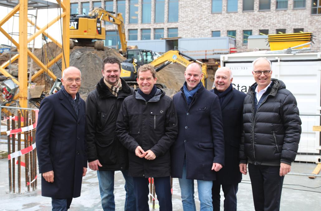 Joachim Linnemann (Investor), Marc Rohe (Leiter Projektentwicklung der ATLANTIC Hotels), Dr. Ulf Kämpfer, Giorgio Gullotta (Architekt), Kurt Zech (Investor), Markus Griesenbeck (GF ATLANTIC Hotels)