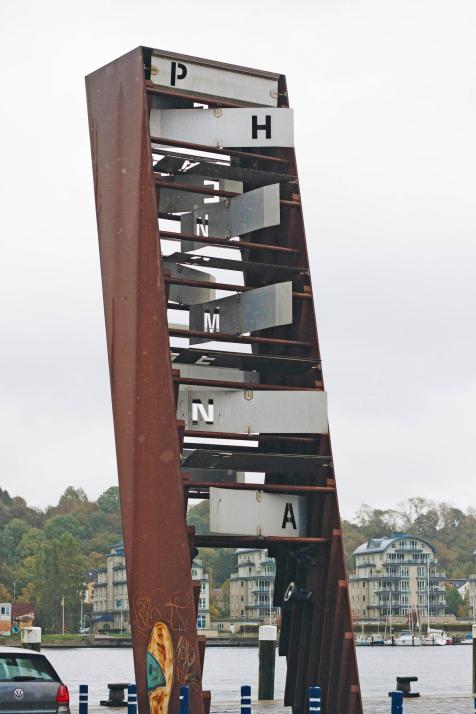 Durch das große Windspiel kannst du die Phänomenta gar nicht verfehlen