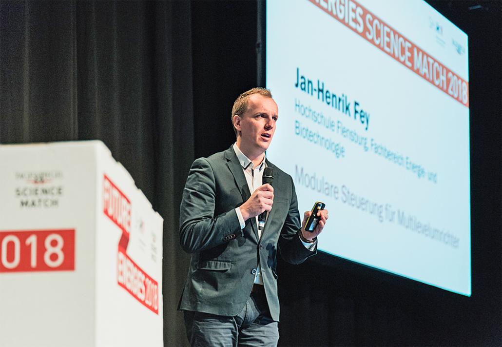 Jan-Henrik Fey von der Hochschule Flensburg referierte im letzten Jahr bei der Future Energies über netzfreundliche modulare Windenergie