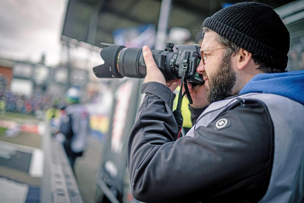 Sebastian Schulten ist unser rasender Reporter am Spielfeldrand.