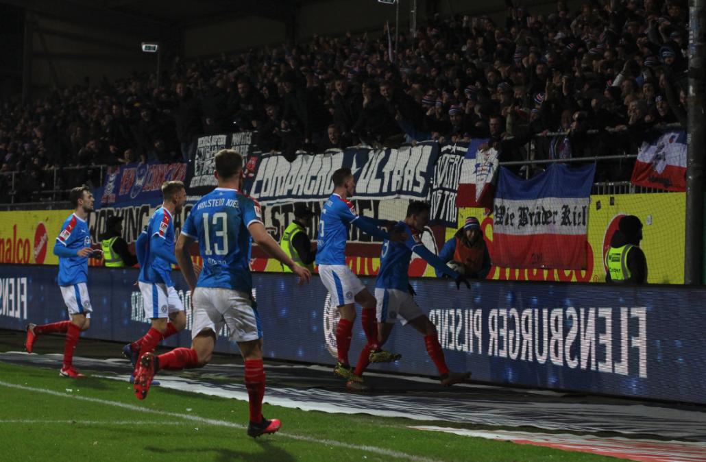 und traf: Kurz nach seiner Einwechslung stach Joker Janni Serra zur 2:1 Führung