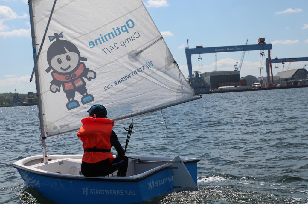 In den „Optis“ lernen bereits Kinder Grundregeln des Segelns