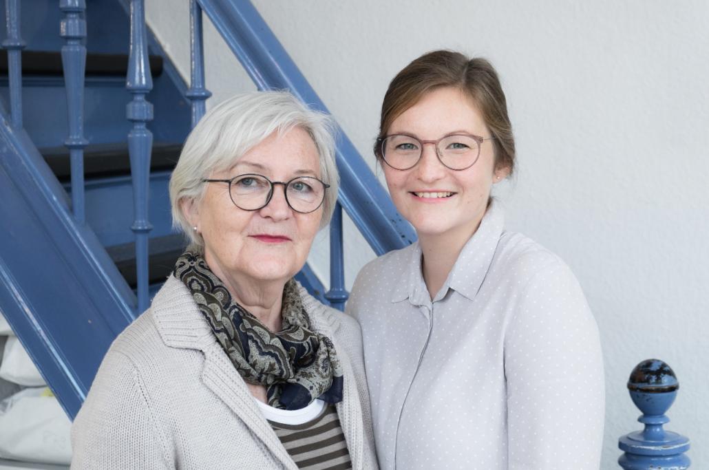 Katharina Woltering (r.) über nahm das Unternehmen von ihrer Mutter Irmgard Herrmann