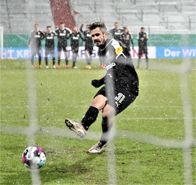 Holstein Kiel zwingt Bayern in die Knie