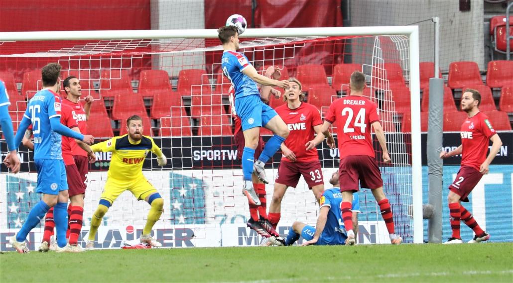 Simon Lorenz traf im Hinspiel der Relegation gegen den 1. FC Köln sensationell zum 1:0.