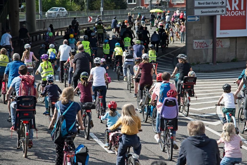 Bei der „Kidical Mass“ wird für mehr Verkehrssicherheit demonstriert.