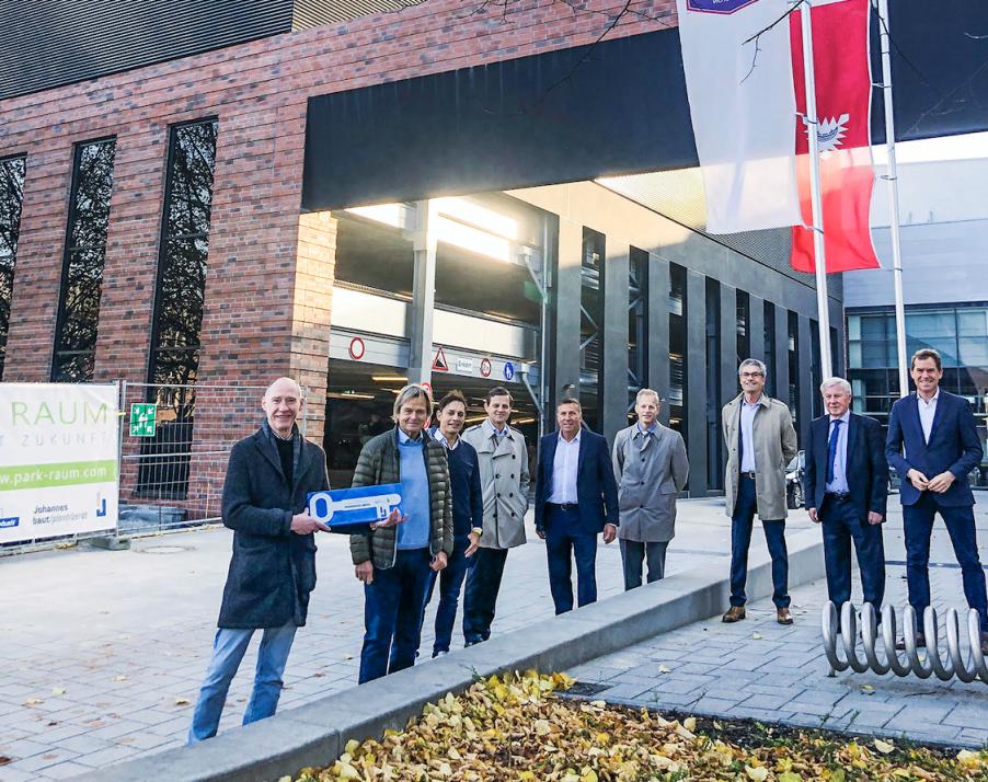 Stefan Wolf  & Jürgen David (Wunderino Arena), Kassian Goukassian (Falkemedia),  Jan Meyer (Citti), Jan Zander (Stadtwerke Kiel), Herr Johannes (Johannes-Bau), Harald Rottes & Gerd Lütje(Citti), Oberbürgermeister Ulf Kämpfer