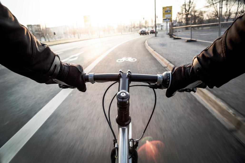 Bis zum Jahr 2025 sollen die Radwege entlang der Werftstraße ausgebaut und fertiggestellt werden.