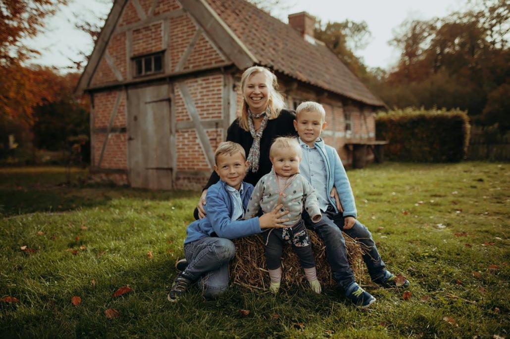 Die 41-jährige Kirsten Voß ist Mutter von drei Kindern und engagiert sich ehrenamtlich in der Kommunalpolitik.