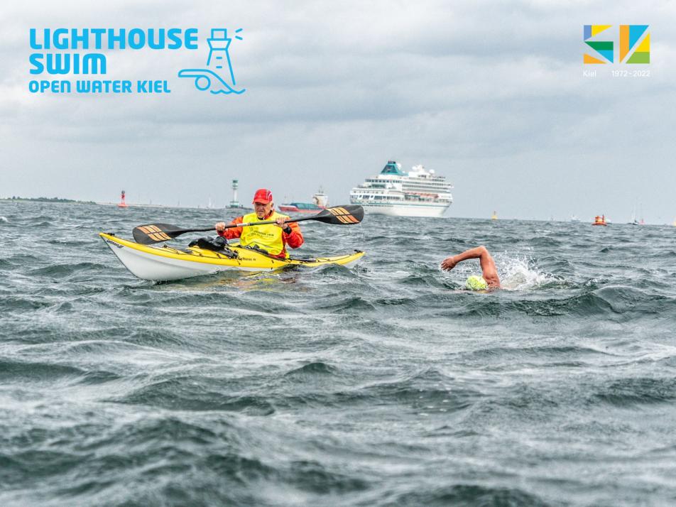 Spektakel auf dem Wasser beim Lighthouse Swim