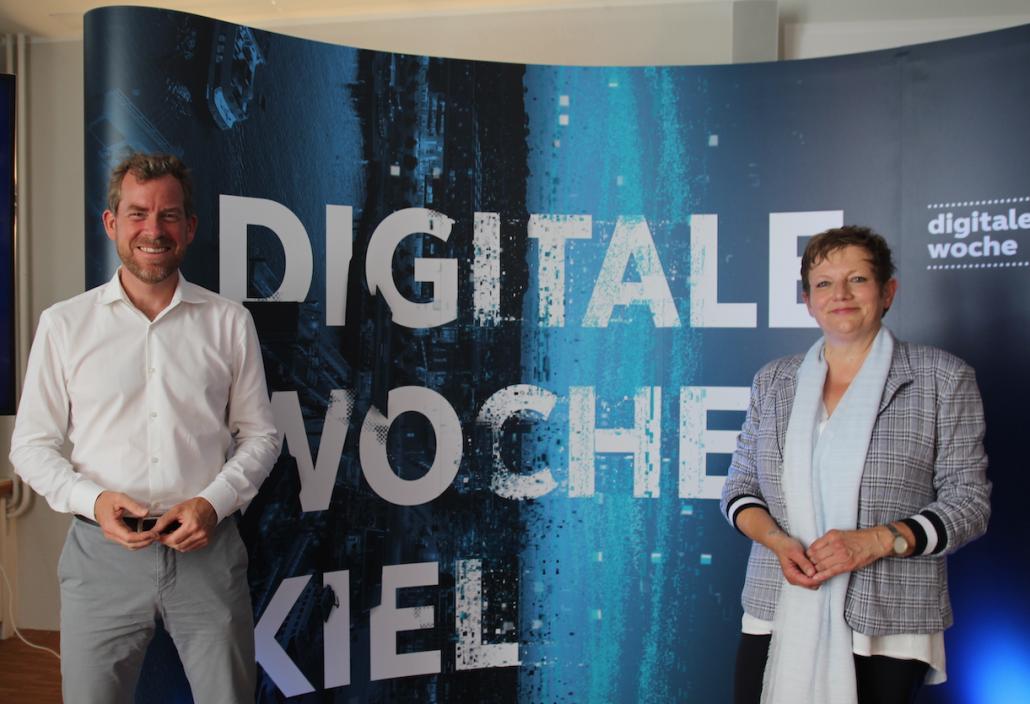 Oberbürgermeister Dr. Ulf Kämpfer und Kathrin Reinicke, Leiterin des #diwokiel-Büros stellten das Programm am Mittwoch vor.