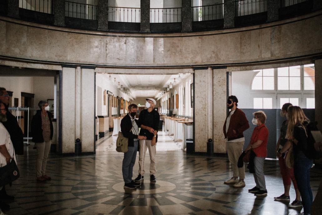 Das Rathaus dient als Ort der ersten Klangraumerfahrung.