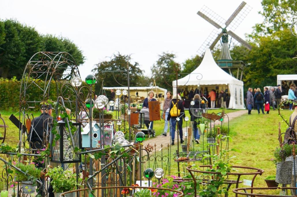 Alle Besucher:innen finden auf dem Molfseer Herbstmarkt viele Inspirationen.