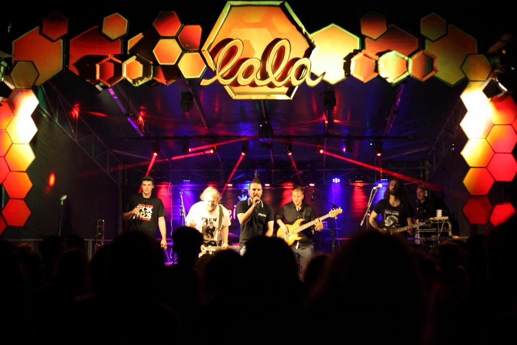 Gewinne 2 Tickets fürs Lala Festival