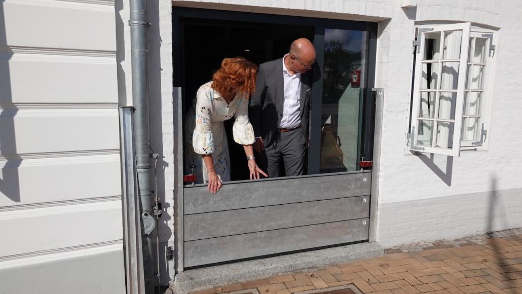 Kirsten Hermann, Geschäftsführerin des des Hotel Hafen in Flensburg, hat immer wieder mit Hochwasser zu kämpfen. 