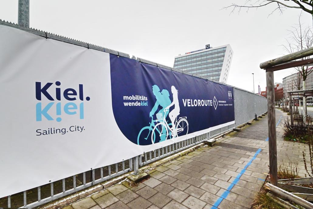 Was sollen die Banner an den Kieler Velorouten?