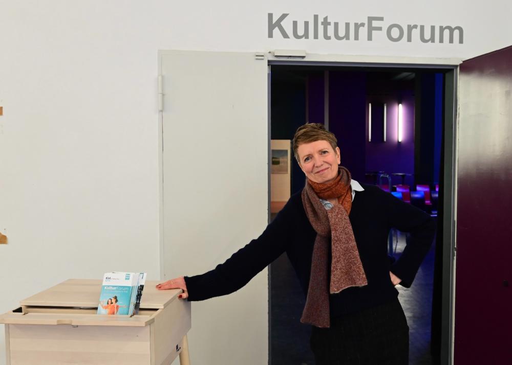 Judith Selck, Leiterin des Kieler KulturForums, freut sich auf das Programm im nächsten Jahr, blickt aber auch kritisch auf 2023 zurück