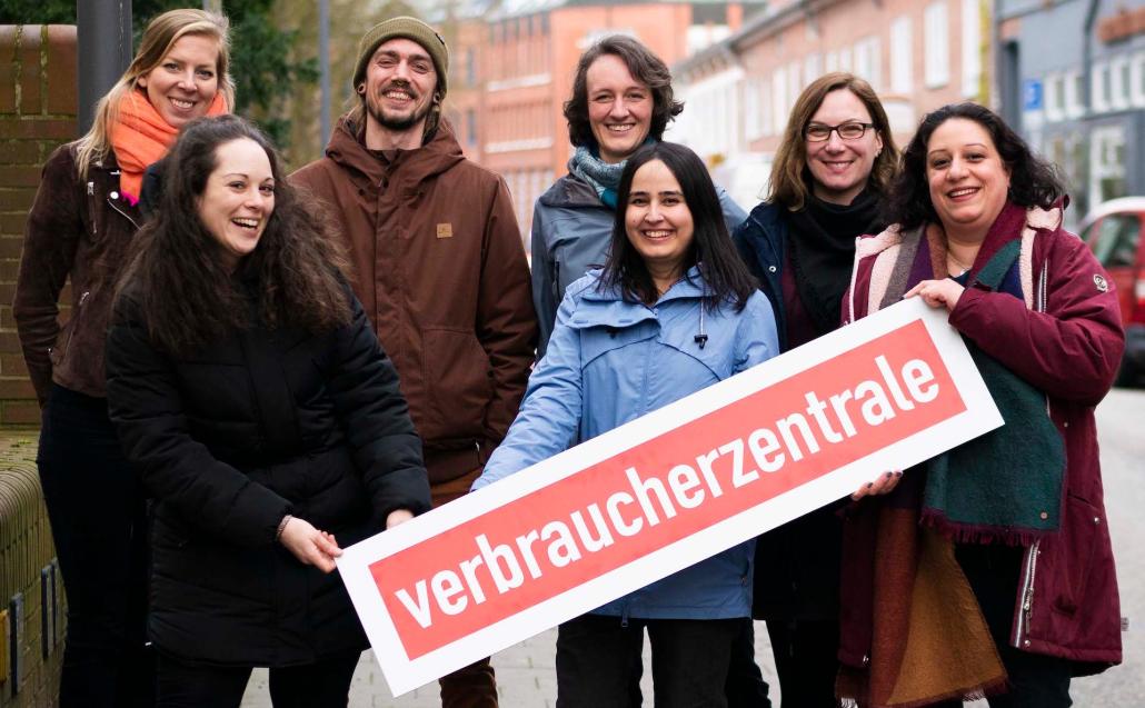 Das neue Quartiersteam (v.l.): Lara Kaufmann, Emine Doenmez, Jasmin Zahedi (1. Reihe), Malin Schmidt, Jonas Gabler, Tina Zymni und Nadine Hinz (2. Reihe).