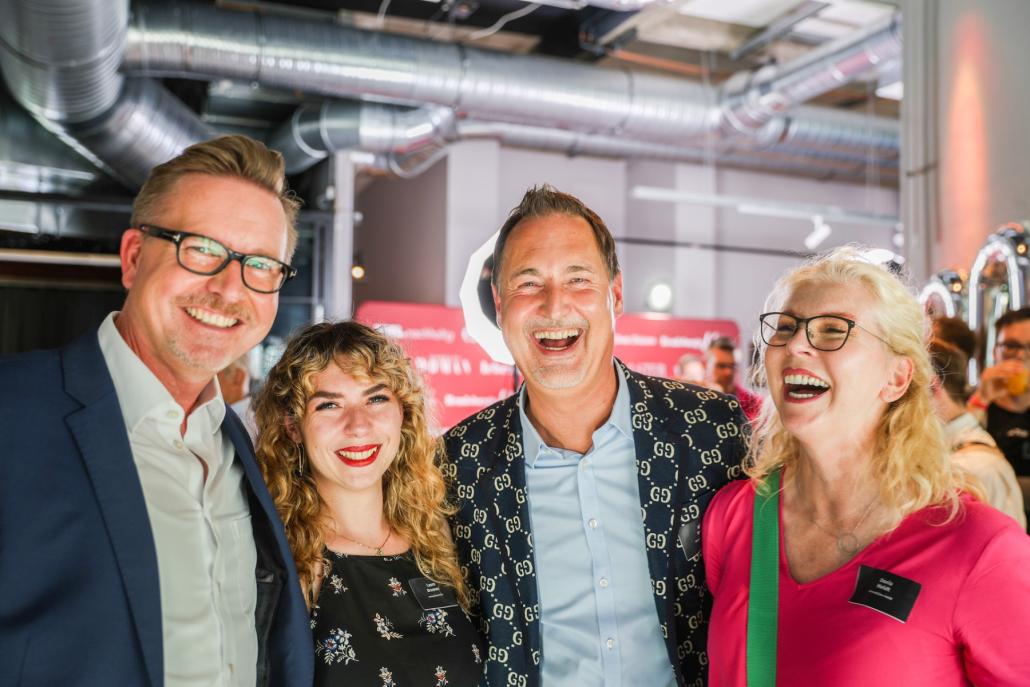 Alle Gäste fühlten sich sichtlich wohl bei der fetten Fete und genossen das exklusive Programm.