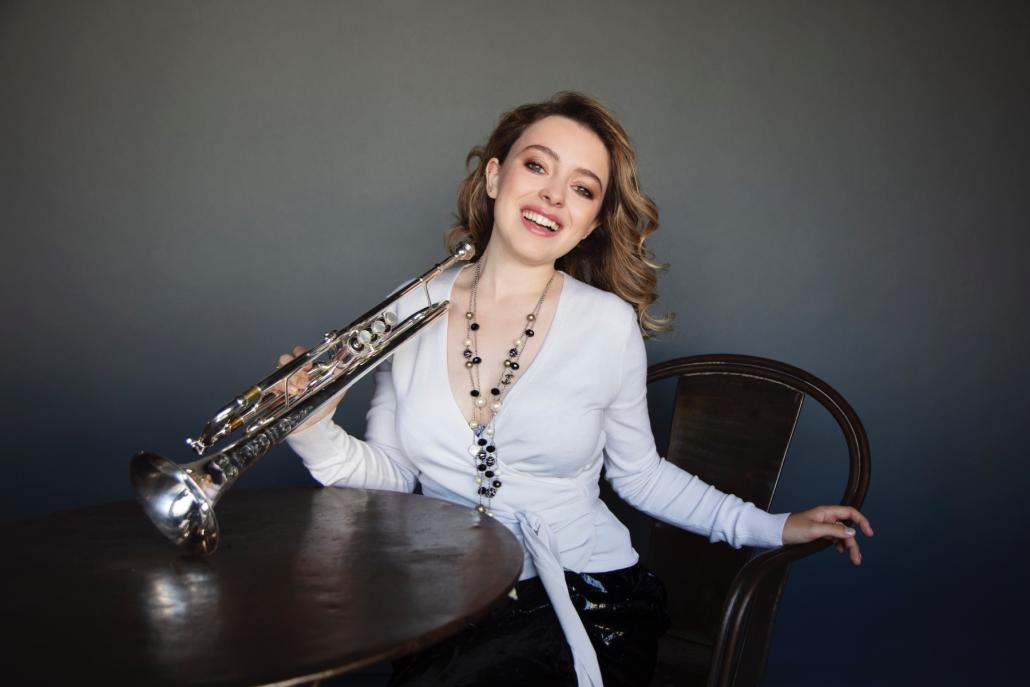 Als eine der wenigen ihres Fachs hat die französische Trompeterin Lucienne Renaudin Vary sowohl Klassik als auch Jazz studiert.