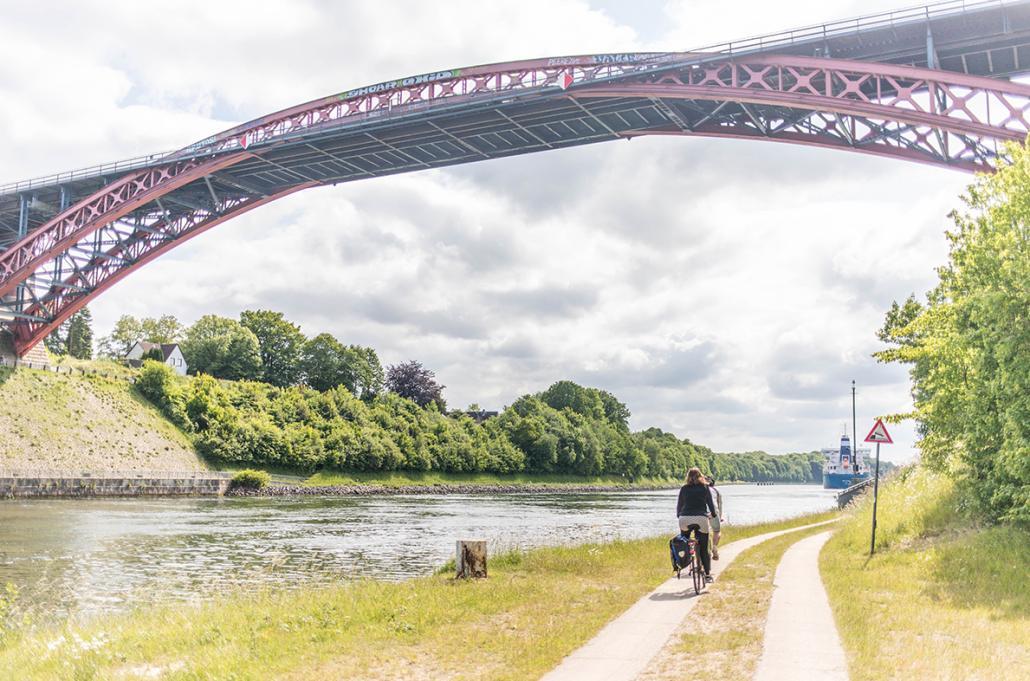 Eine Radtour am Kanal ist nur eine von viele Möglichkeiten, das sonnige Wochenende zu nutzen.