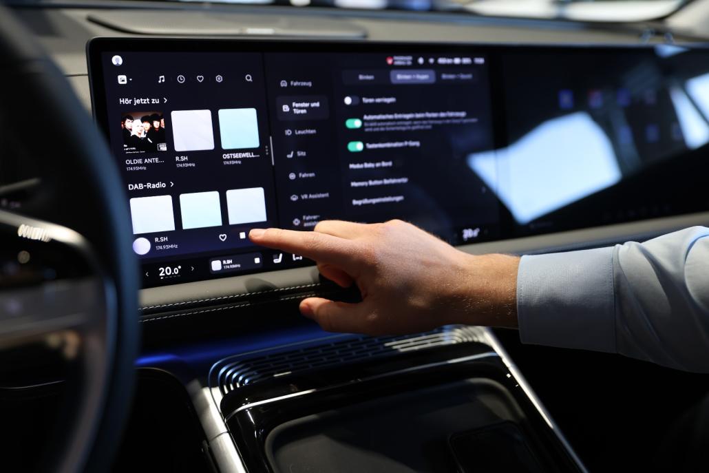 Individuelles Infotainment: Der Bildschirm lässt sich ganz nach
den eigenen Wünschen anpassen.