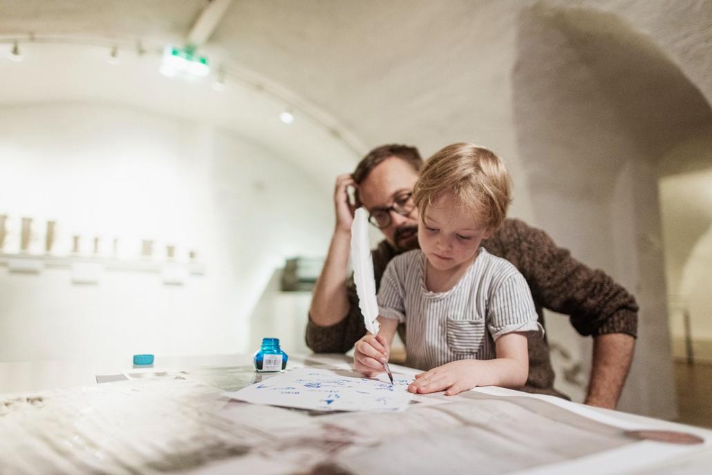 Kiels Stadtmuseum: Schreiben wie im Mittelalter für Kinder