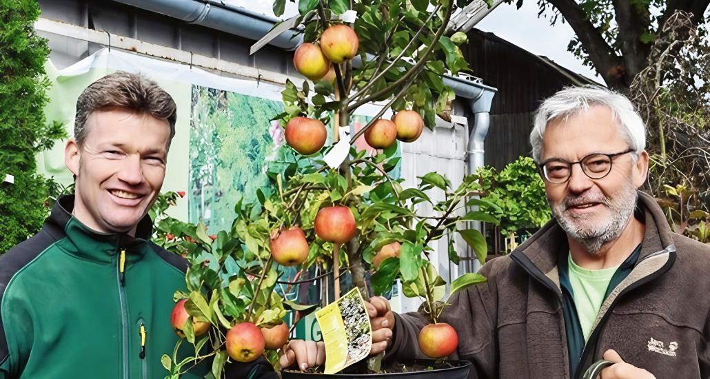 Die Inhaber und Geschäftsführer des Traditionsunternehmens: Jürgen und Sohn Volker Dittmann (links).
