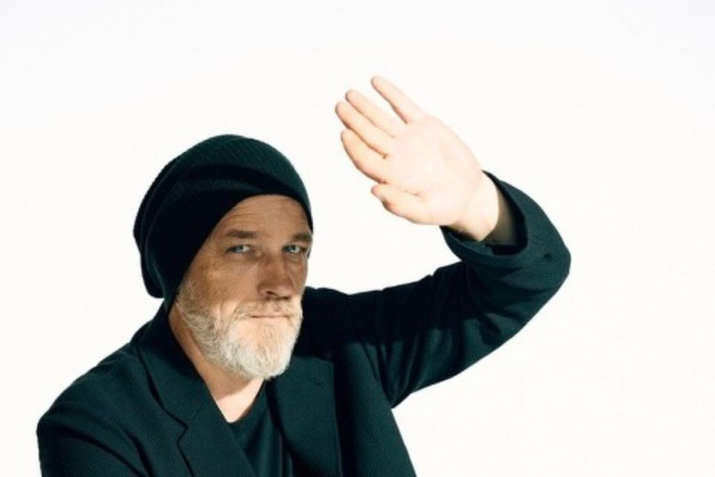 Torsten Sträter in Kiel: Mach mal das große Licht an