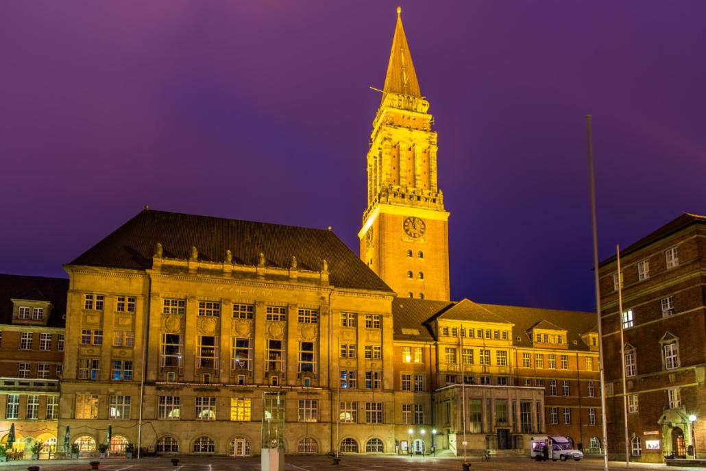 OB-Wahl Kiel 2025: So läuft der Wahltag und die Party danach