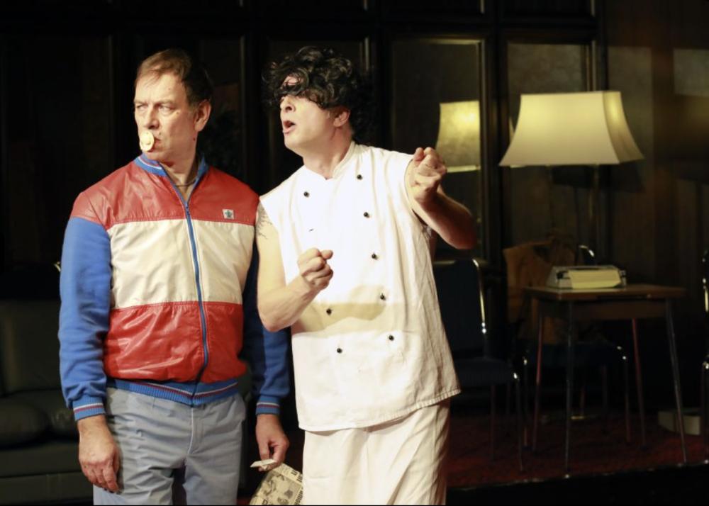 The Kieler Shining: Im Katastrophenwinter 1978/79, als Schneemassen das öffentliche Leben an der Kieler Förde zum Stillstand bringen, wittert ein Verbrechertrio seine Chance.