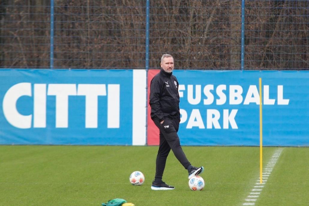 So lief das erste Training von Tim Walter bei Holstein Kiel