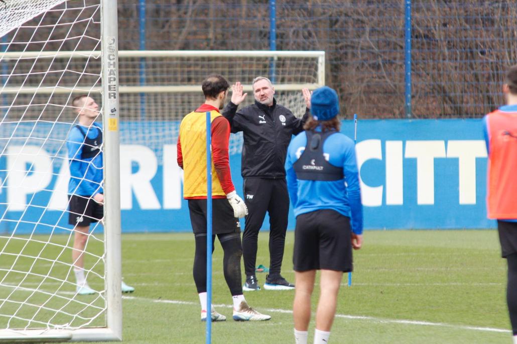 So lief das erste Training von Tim Walter bei Holstein Kiel
