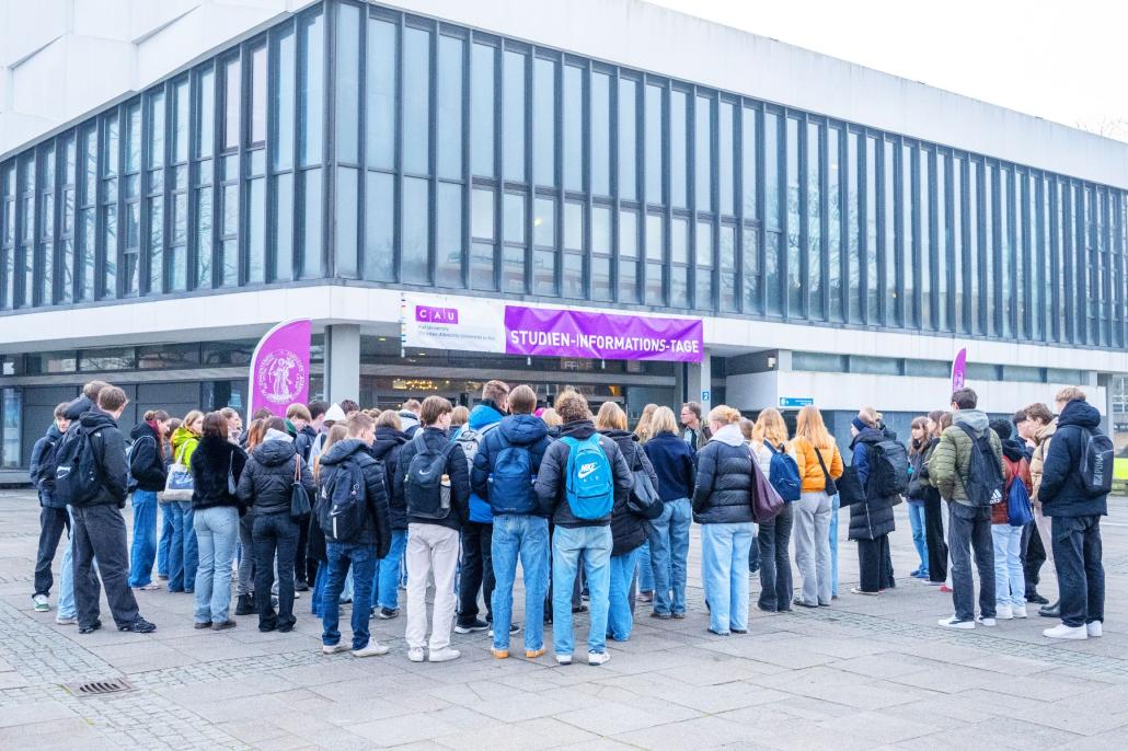 Uni Kiel stellt über 200 Studiengänge vor