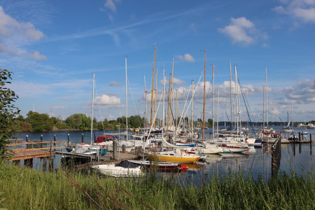 Nach MFG-5-Gelände: Krallt sich die Bundeswehr auch den Plüschowhafen?