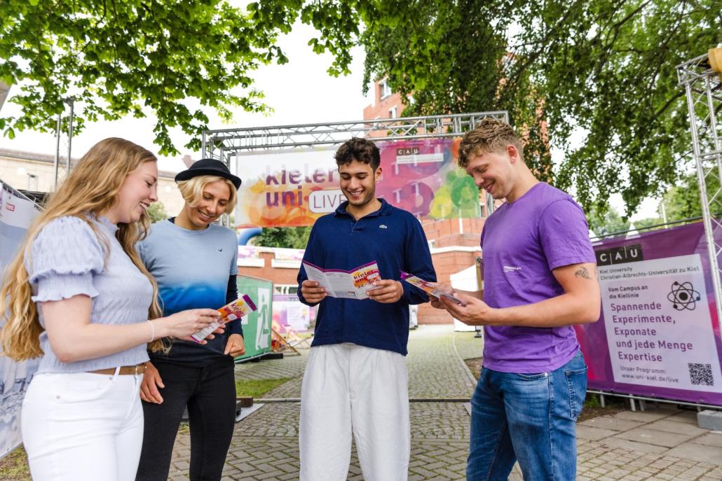 Die CAU feiert die „kieler uni live“ an der Kiellinie!