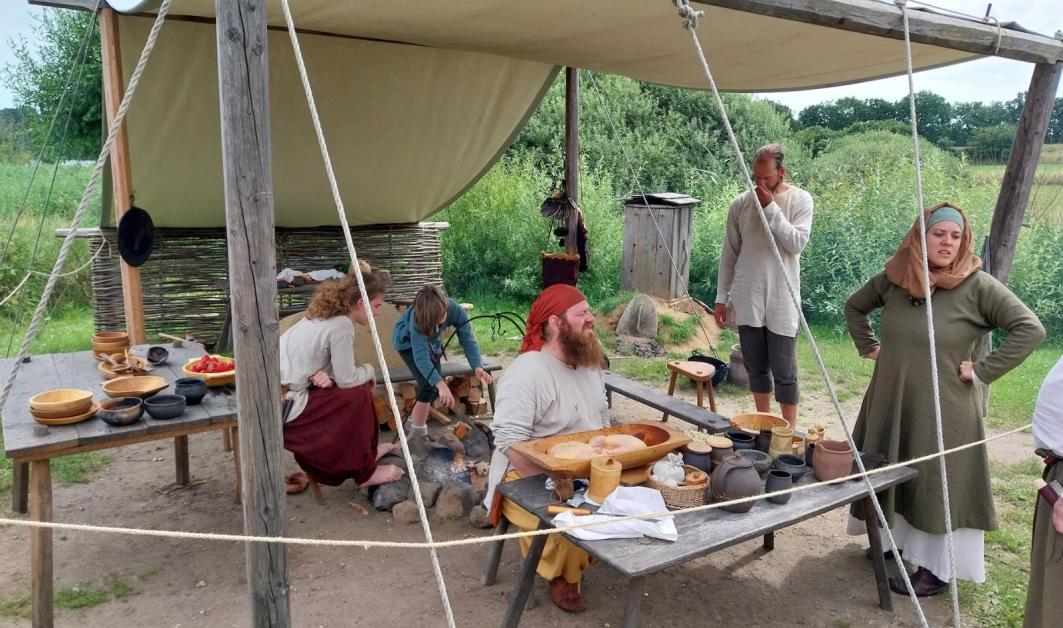 Vier Tage lebendige Wikingerzeit in Haithabu erleben | KIELerleben