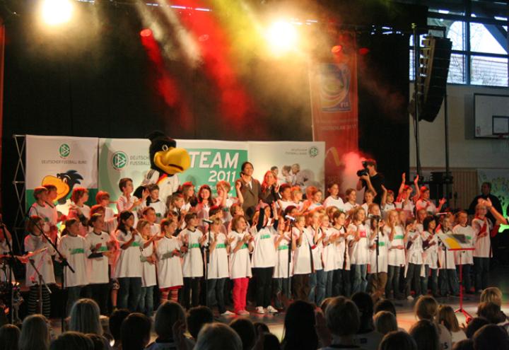 Fußball-Fieber grassierte in Grundschule Suchsdorf 