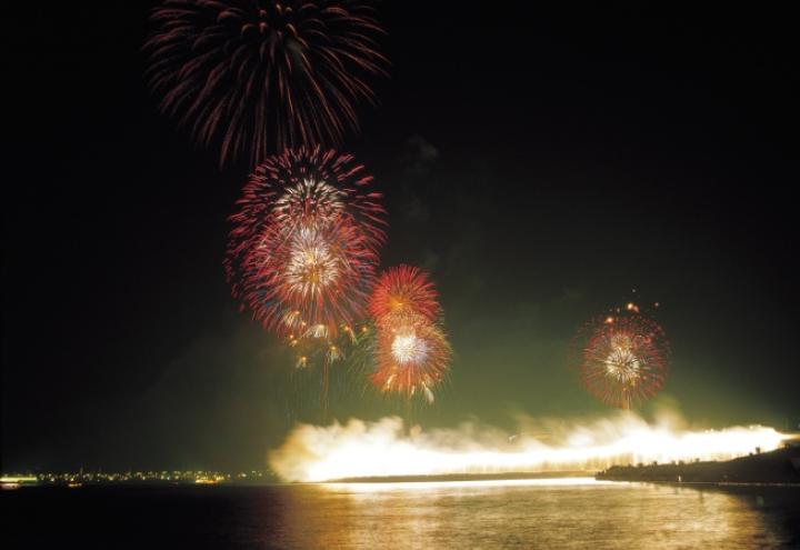 Partys von Silvesterabend bis Neujahrmorgen 
